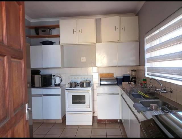 4 BEDROOM HOUSE FOR SALE IN VANDERBIJLPARK CW 3